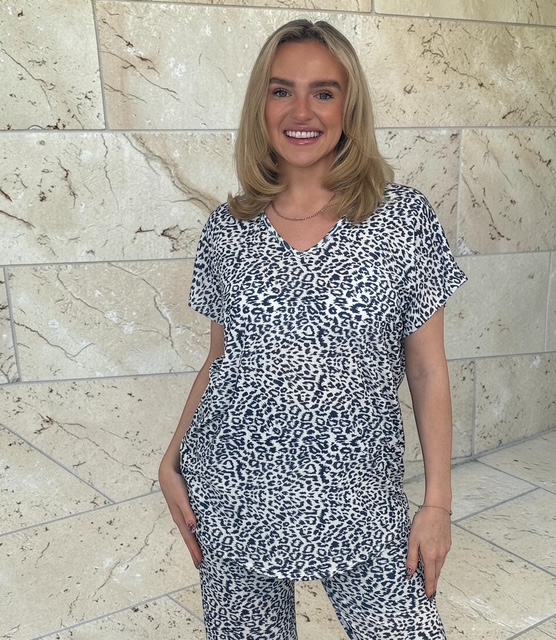 CARLY V Neck Set in NAVY LEOPARD sizes 8 to 24